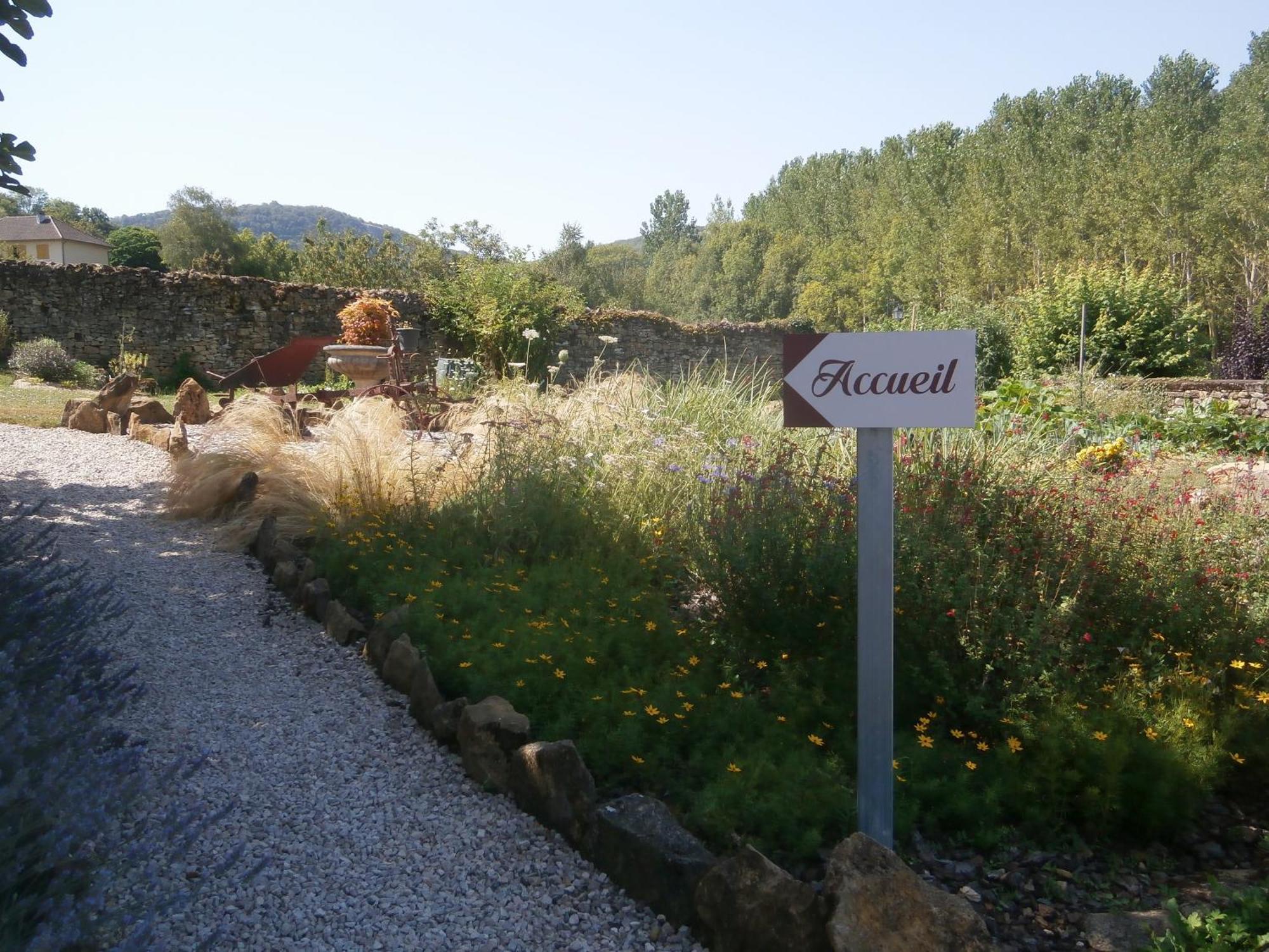 Bed and Breakfast La Chomiarde à Saint-Médard-de-Presque Extérieur photo